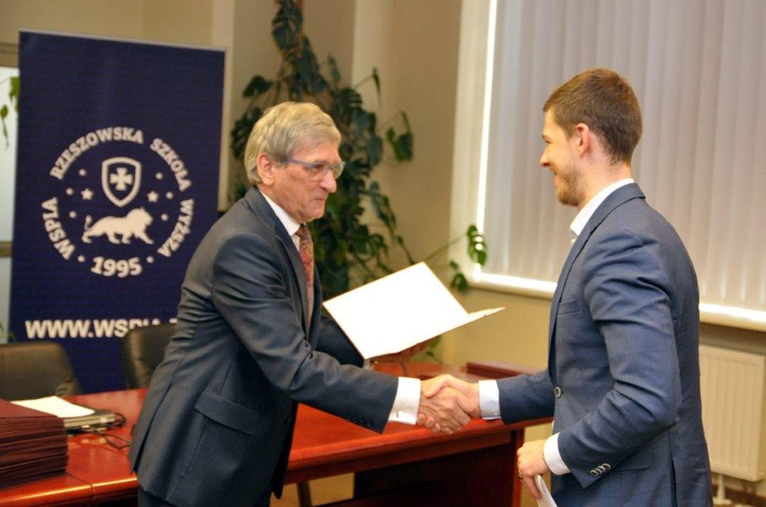 Wręczenie dyplomów absolwentom Seminarium Doktoranckiego w WSPiA - 7